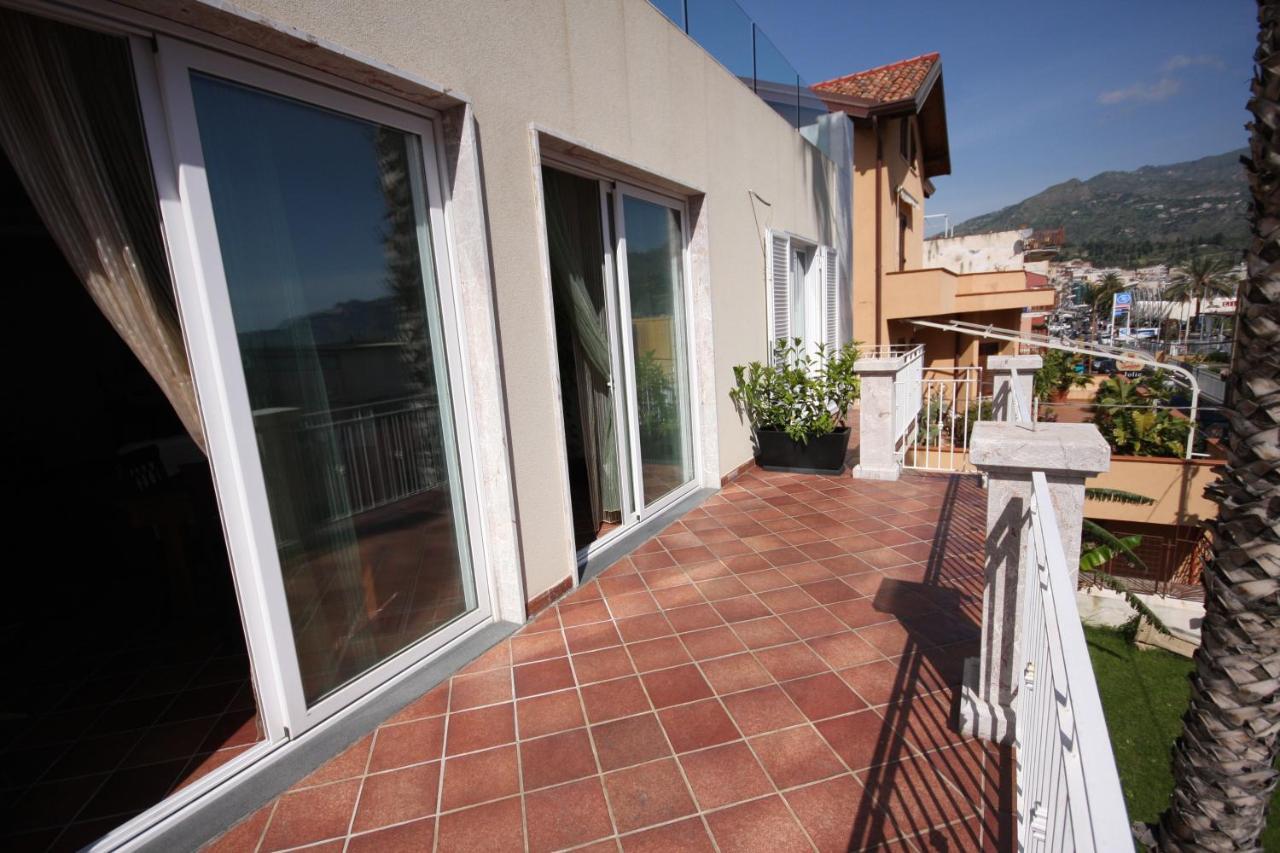 Porta Del Vento Bed & Breakfast Giardini Naxos Exterior foto