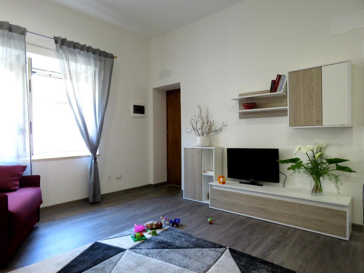 Porta Del Vento Bed & Breakfast Giardini Naxos Exterior foto